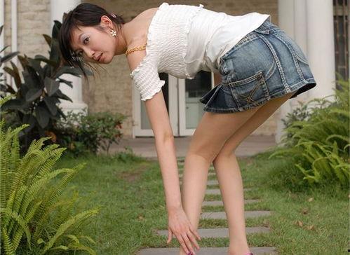 瘦瘦的女孩丝袜,瘦瘦女孩的时尚演绎