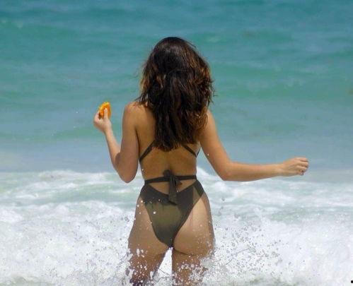 海边度假女明星,海边度假女明星风采录