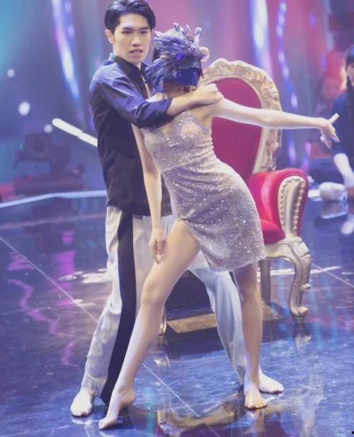 丝袜跳舞图片,一场视觉与听觉的盛宴