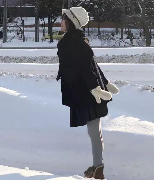 雪mm穿丝袜,雪mm的时尚演绎