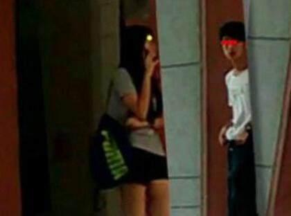 高中男女第一次视频,高中男女首次视频对话的温馨瞬间