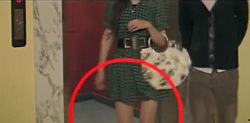 胡一菲丝袜照片,胡一菲的性感魅力瞬间